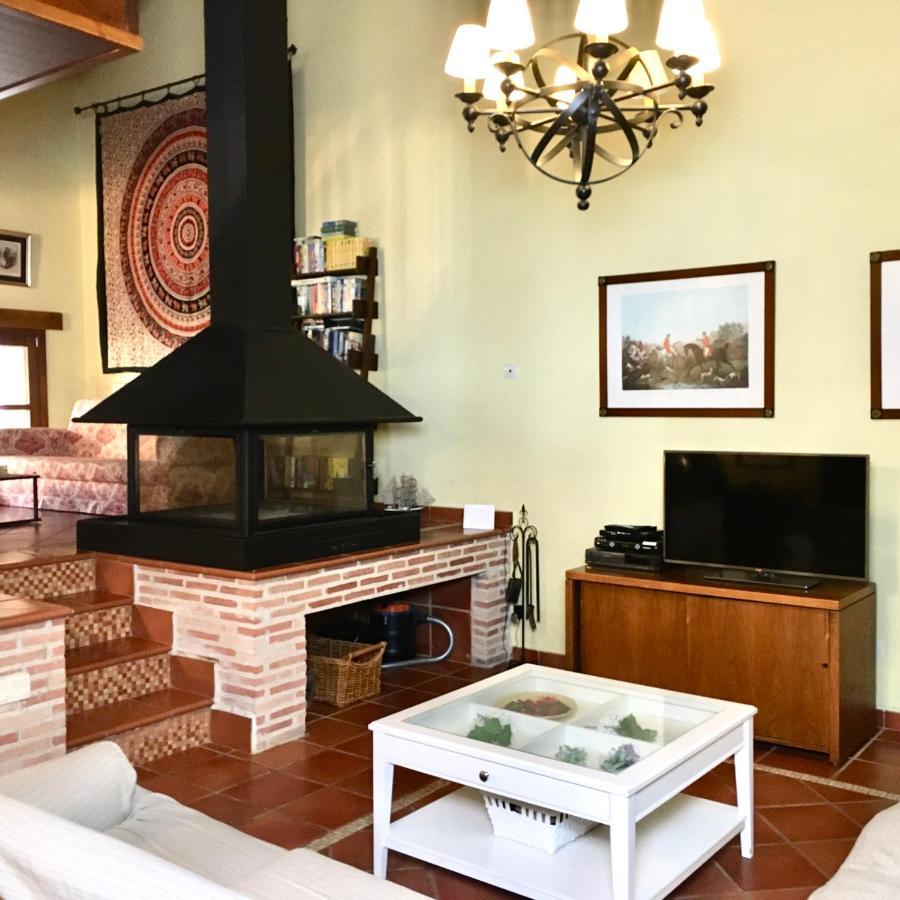 Гостевой дом Casa Roble Альменара-де-Тормес Экстерьер фото