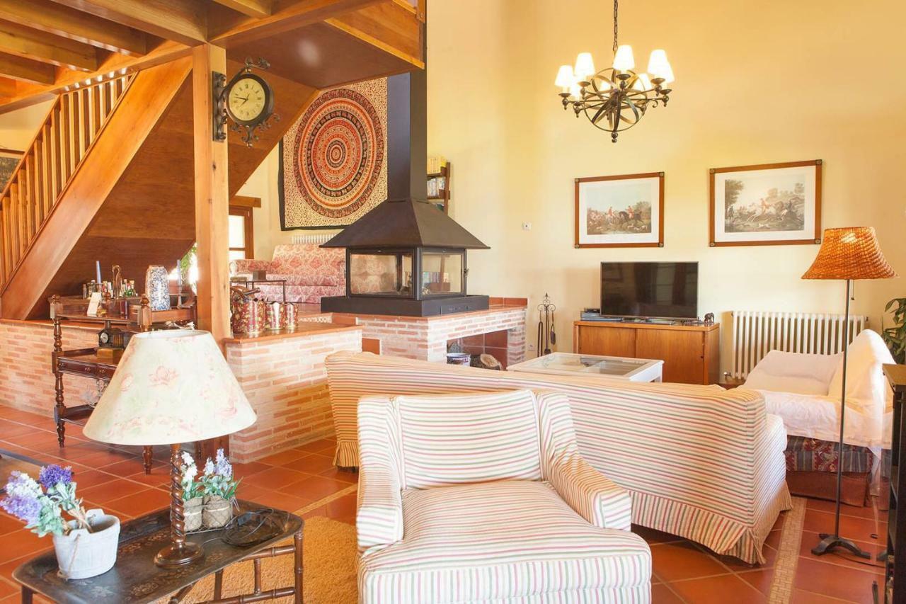 Гостевой дом Casa Roble Альменара-де-Тормес Экстерьер фото