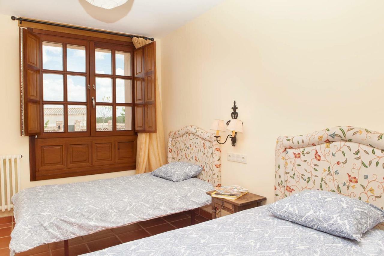 Гостевой дом Casa Roble Альменара-де-Тормес Экстерьер фото