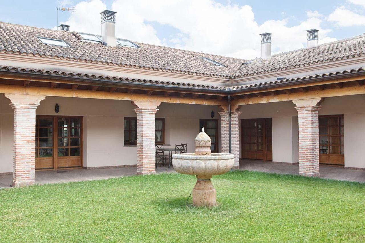 Гостевой дом Casa Roble Альменара-де-Тормес Экстерьер фото